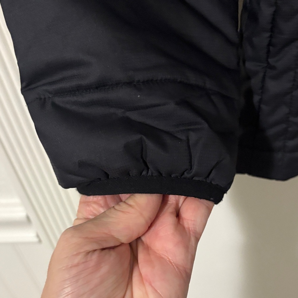 Marmot Women's Quilted Black Puffer Jacket - Picture 5 of 7